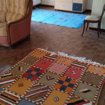 Chambre Proche Du Chemin De St-jacques Bed & Breakfast